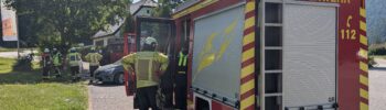 Verkehrsunfall, Personen eingeklemmt, B23 – Ettal